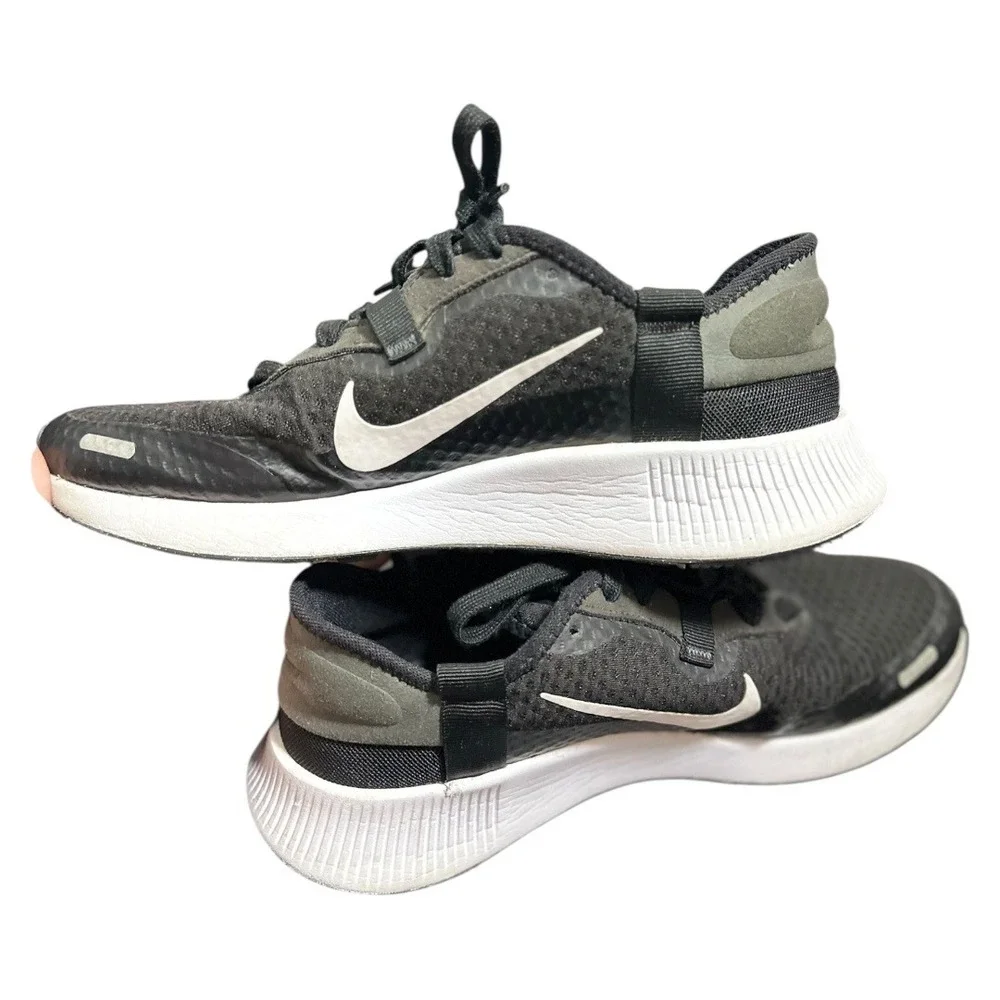 Nike‎ Reposto Running Shoes in black, dark smoke grey & white Size 7 CZ5631 012